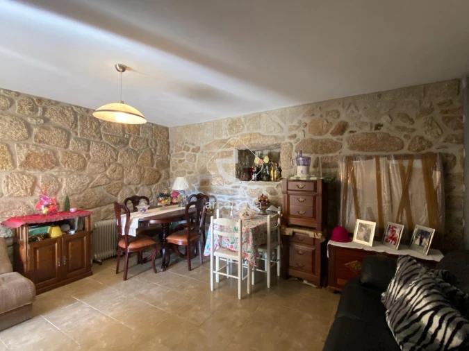 Moradia T2 para Venda em Couto Foto 13