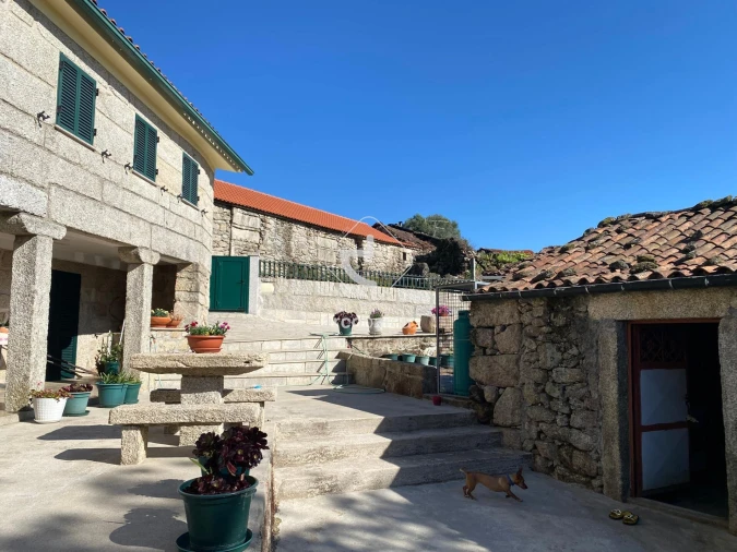 Moradia T2 para Venda em Couto Foto 27