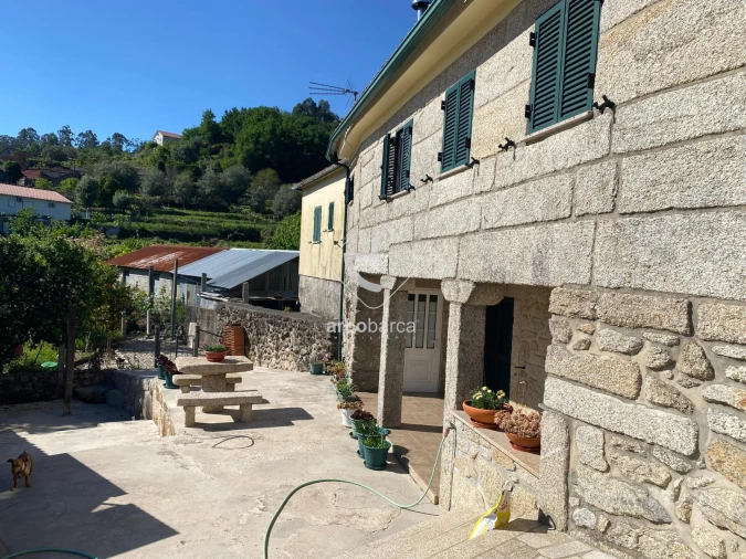 Moradia T2 para Venda em Couto Foto 2