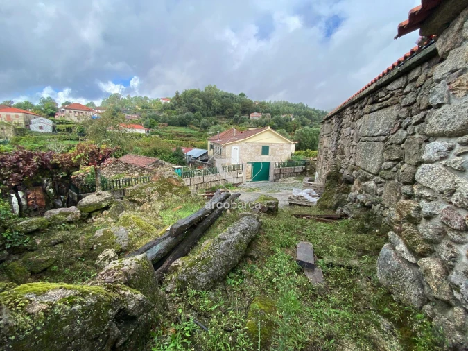 Moradia T2 para Venda em Couto Foto 28