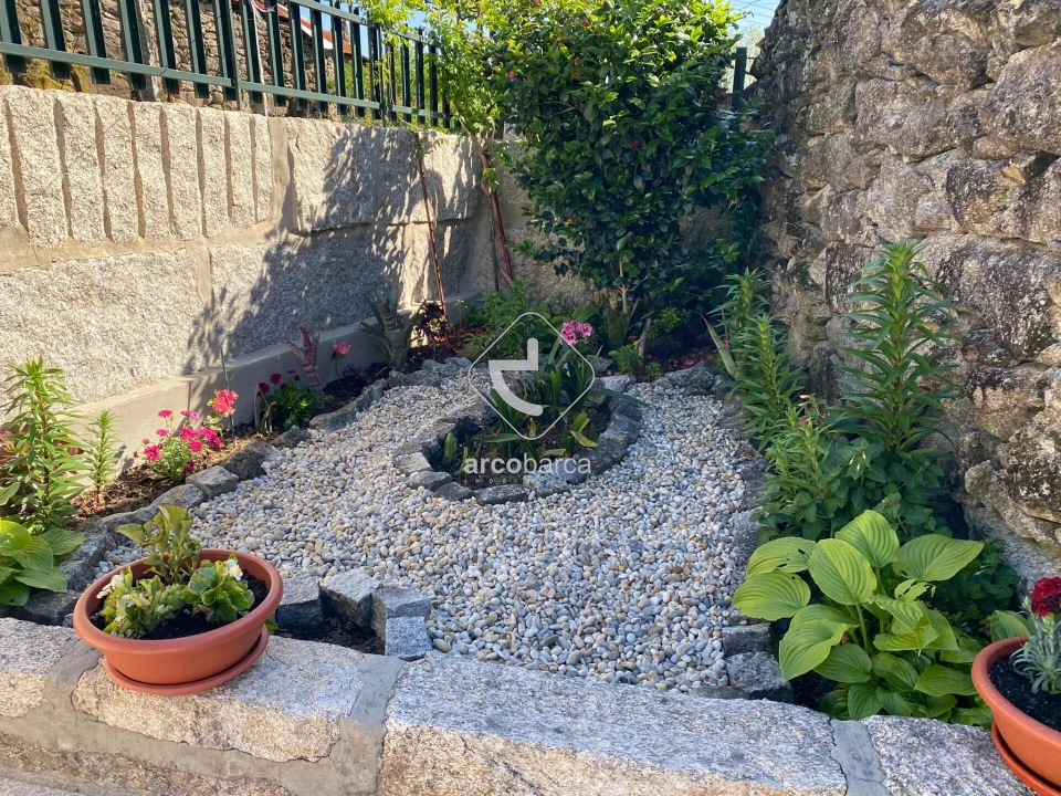 Moradia T2 para Venda em Couto Foto 5