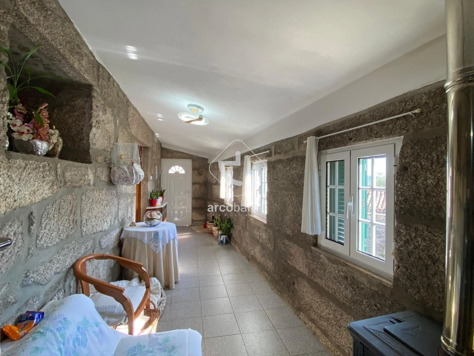 Moradia T2 para Venda em Couto Foto 19