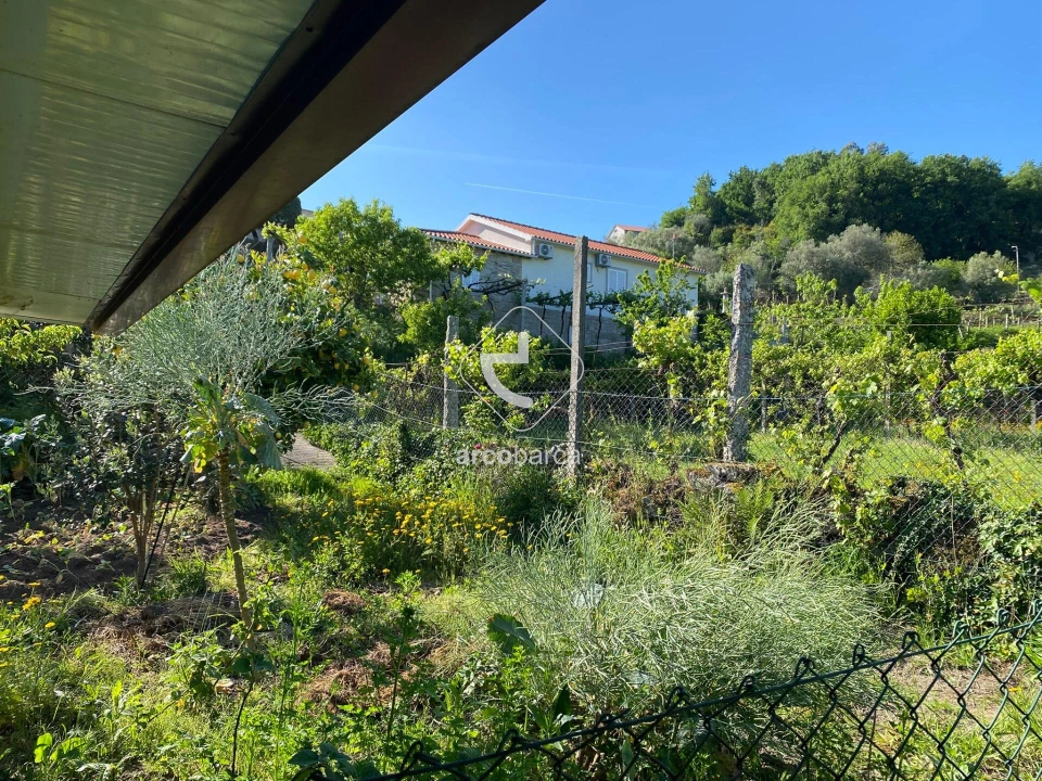 Moradia T2 para Venda em Couto Foto 36