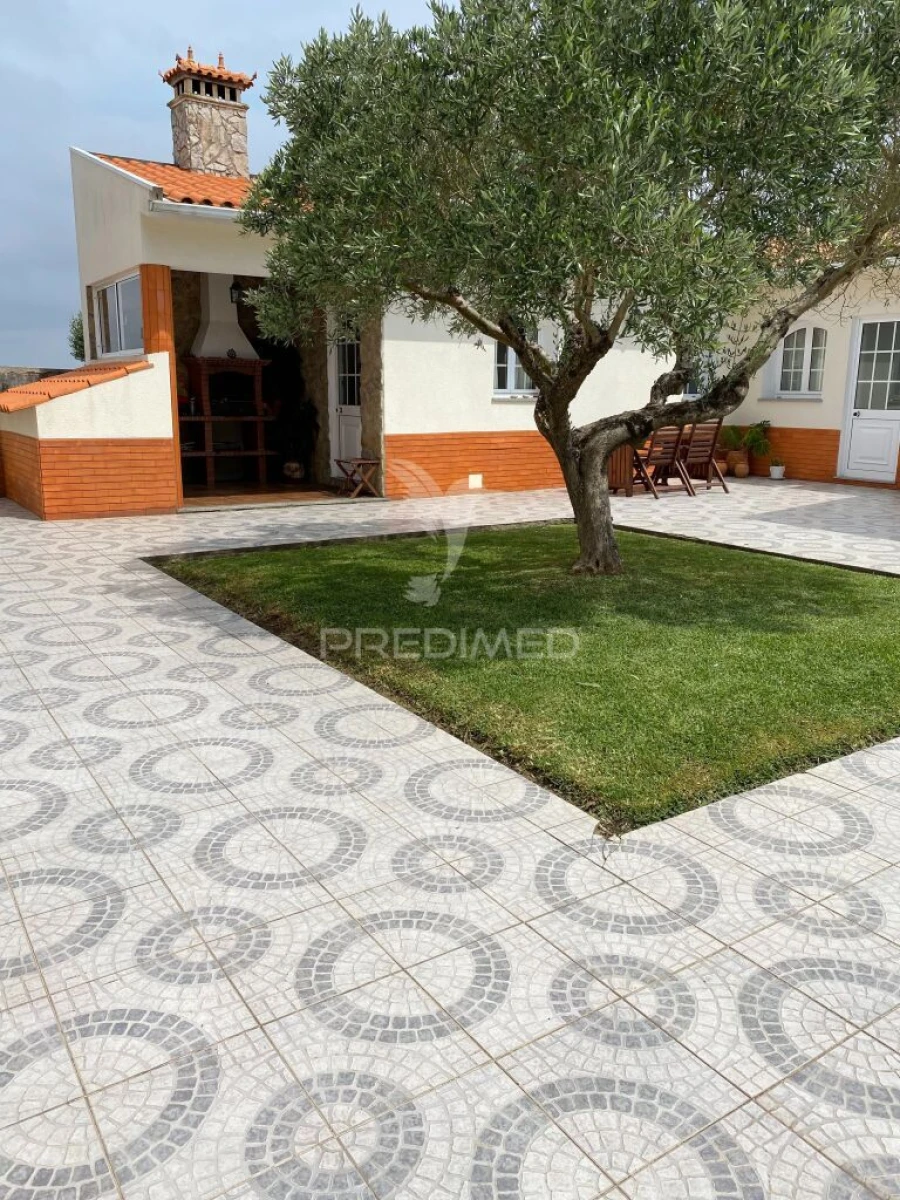 Moradia T4 para Venda em Eixo e Eirol Foto 4