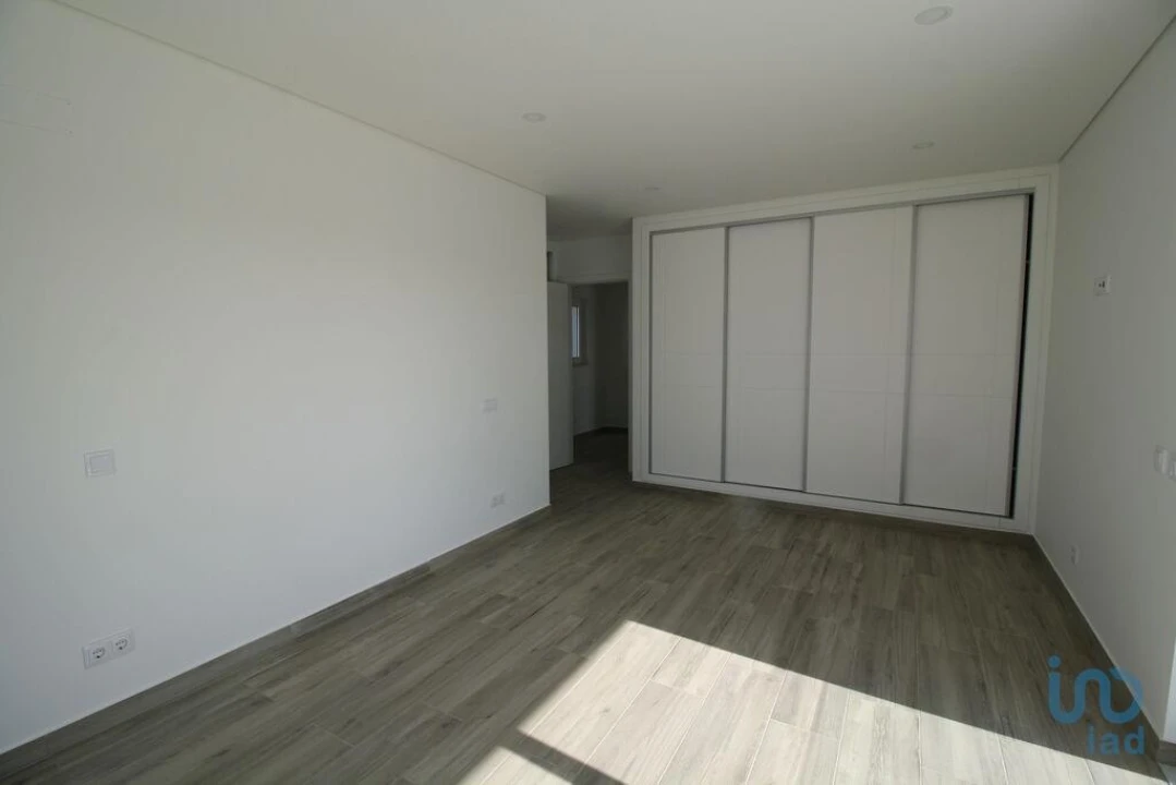 Moradia T4 para Venda em Altura Foto 12