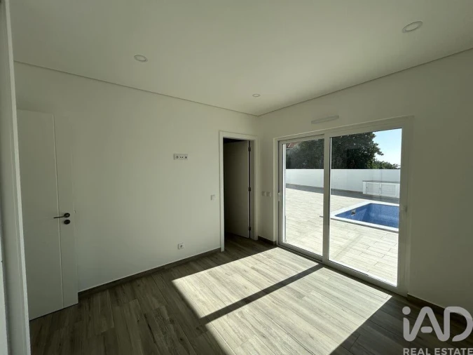 Moradia T4 para Venda em Altura Foto 26