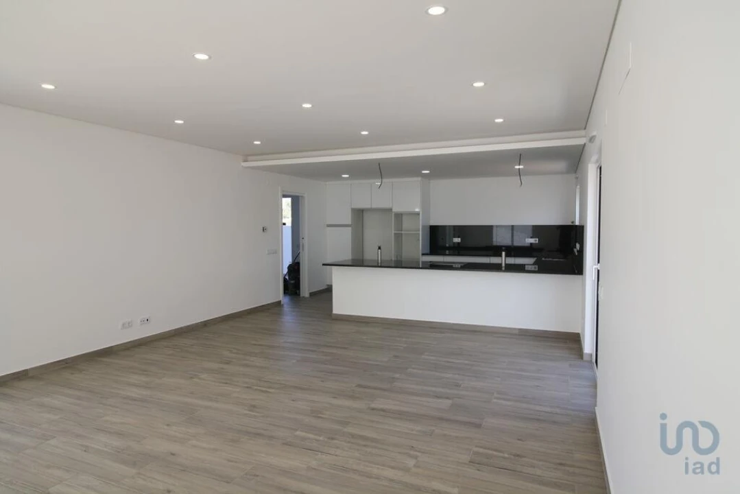 Moradia T4 para Venda em Altura Foto 7