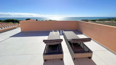 Moradia T5 para Venda em Albufeira e Olhos de Água