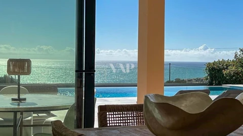 Moradia T5 para Venda em Albufeira e Olhos de Água