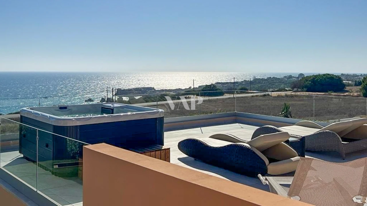 Moradia T5 para Venda em Albufeira e Olhos de Água Foto 11