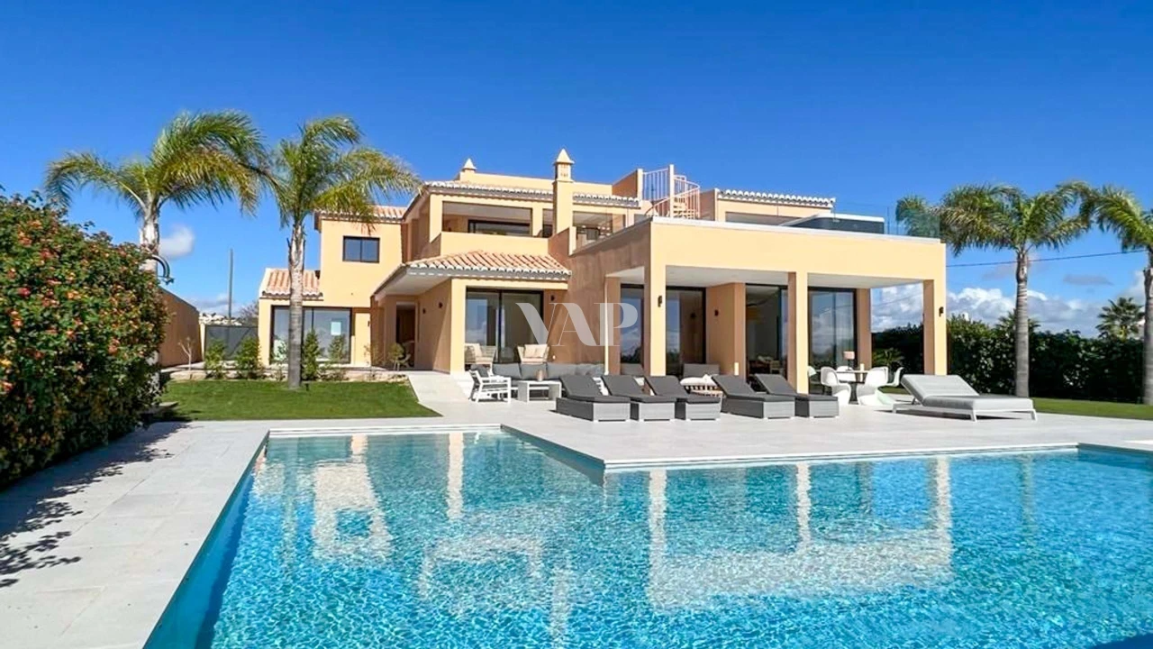 Moradia T5 para Venda em Albufeira e Olhos de Água Foto 19