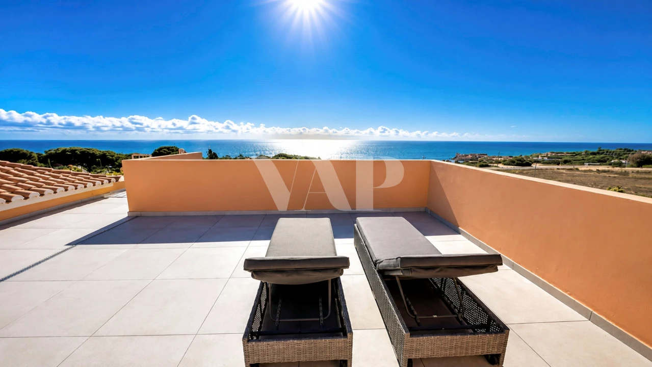 Moradia T5 para Venda em Albufeira e Olhos de Água Foto 12