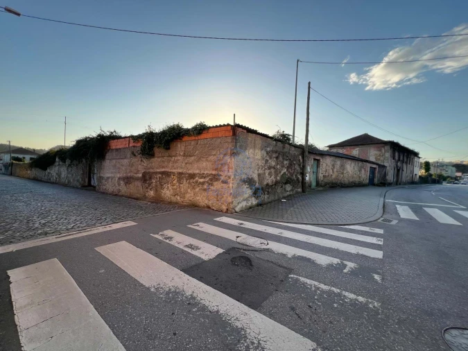 Terreno para Venda em Vilar de Andorinho