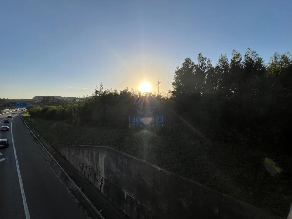Terreno para Venda em Vilar de Andorinho Foto 4