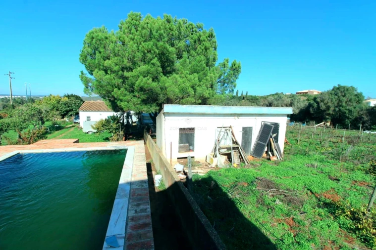 Quinta T2 para Venda em Luz Foto 10