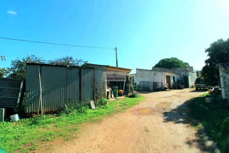 Quinta T2 para Venda em Luz Foto 5