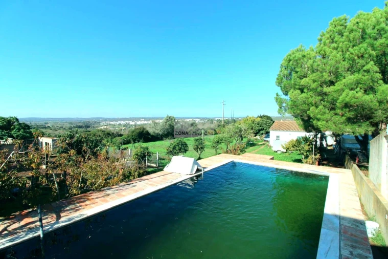 Quinta T2 para Venda em Luz Foto 1