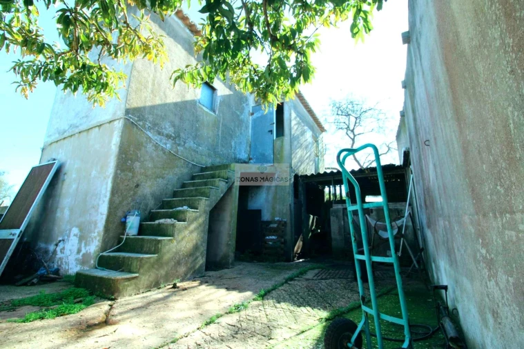 Quinta T2 para Venda em Luz Foto 8