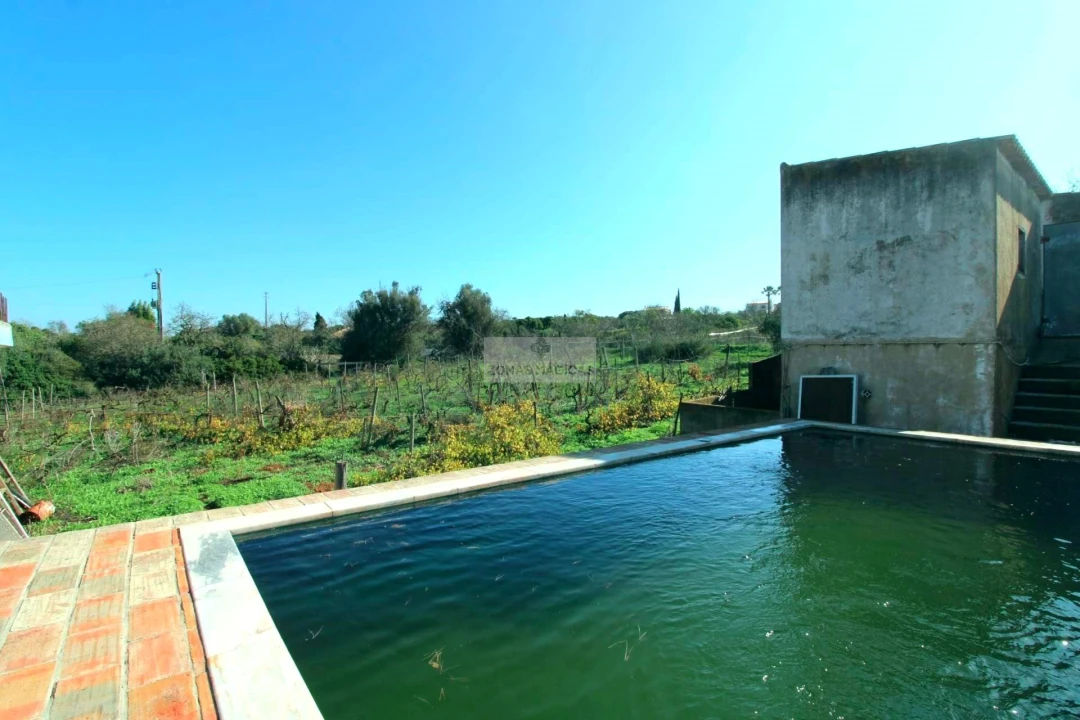 Quinta T2 para Venda em Luz Foto 11