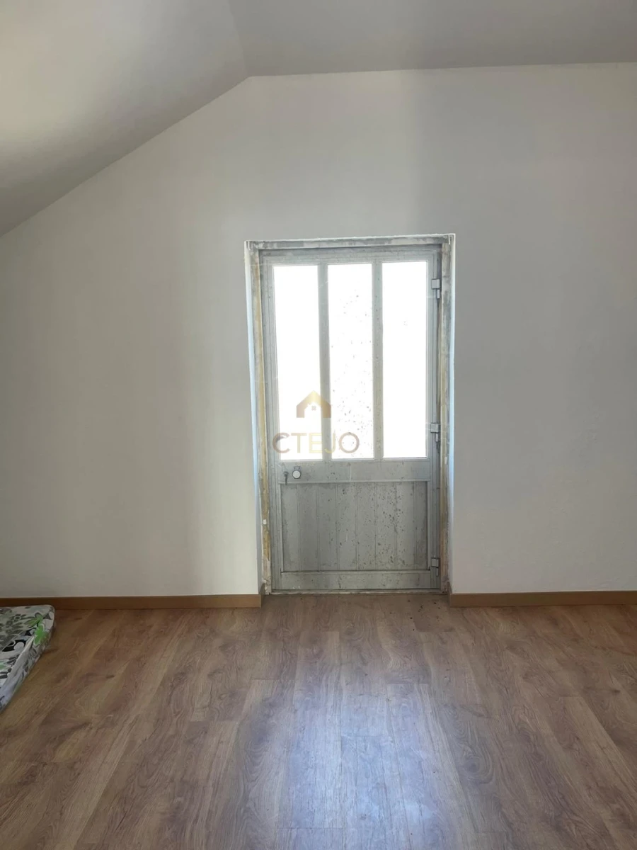 Moradia T5 para Venda em Azambuja Foto 14