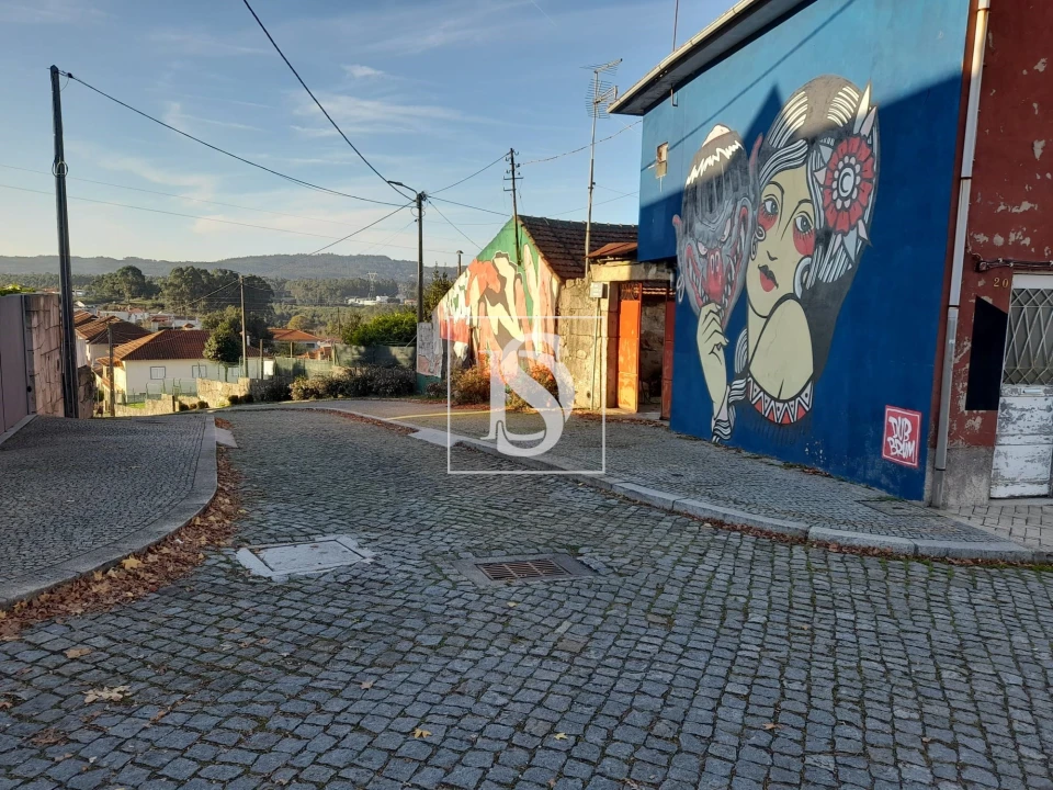 Moradia T7 para Venda em Freamunde Foto 5