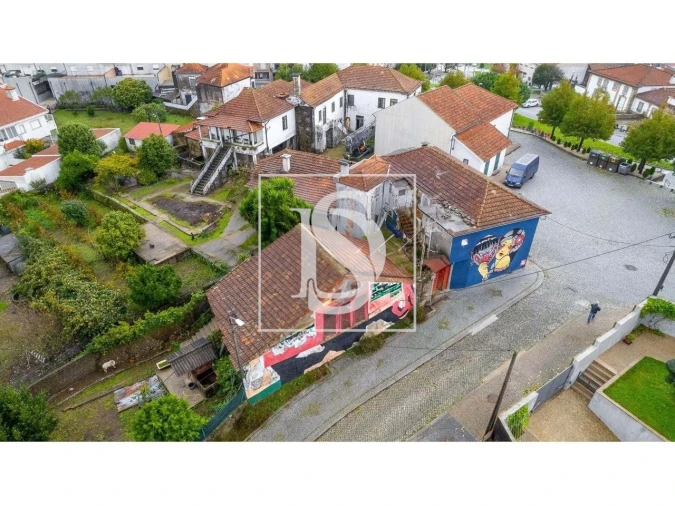 Moradia T7 para Venda em Freamunde Foto 3