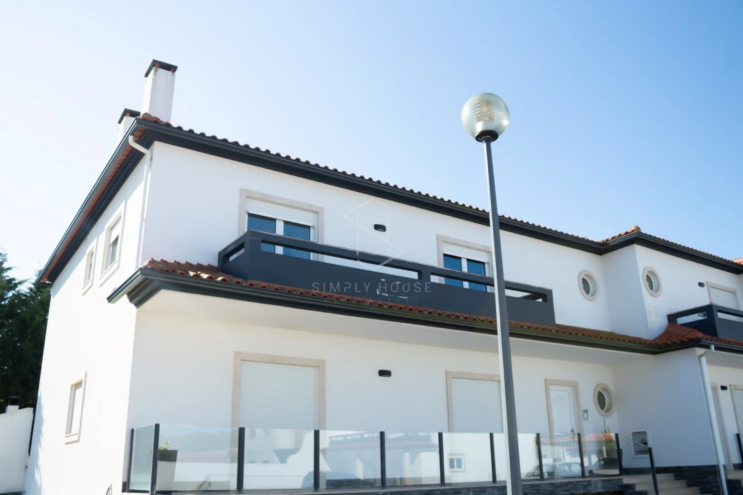 Apartamento T2 para Venda em Tornada e Salir do Porto Foto 53