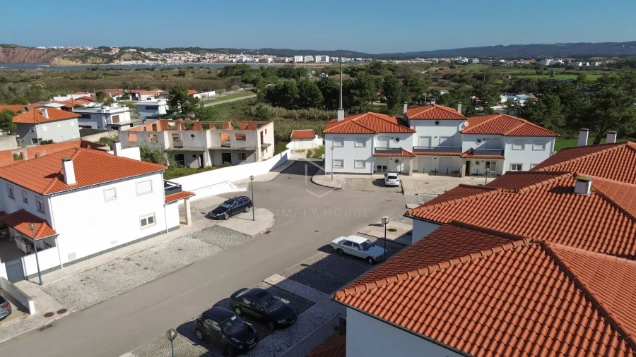Apartamento T2 para Venda em Tornada e Salir do Porto Foto 55