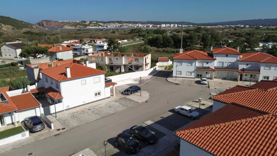 Apartamento T2 para Venda em Tornada e Salir do Porto Foto 3