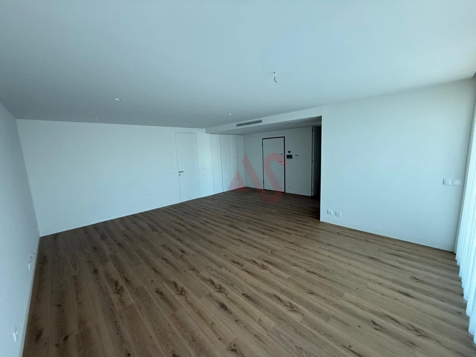 Apartamento T3 para Venda em Glória e Vera Cruz Foto 3