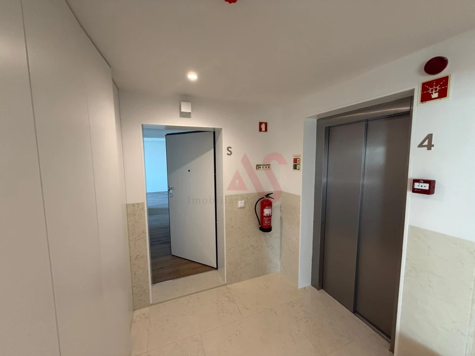 Apartamento T3 para Venda em Glória e Vera Cruz Foto 12