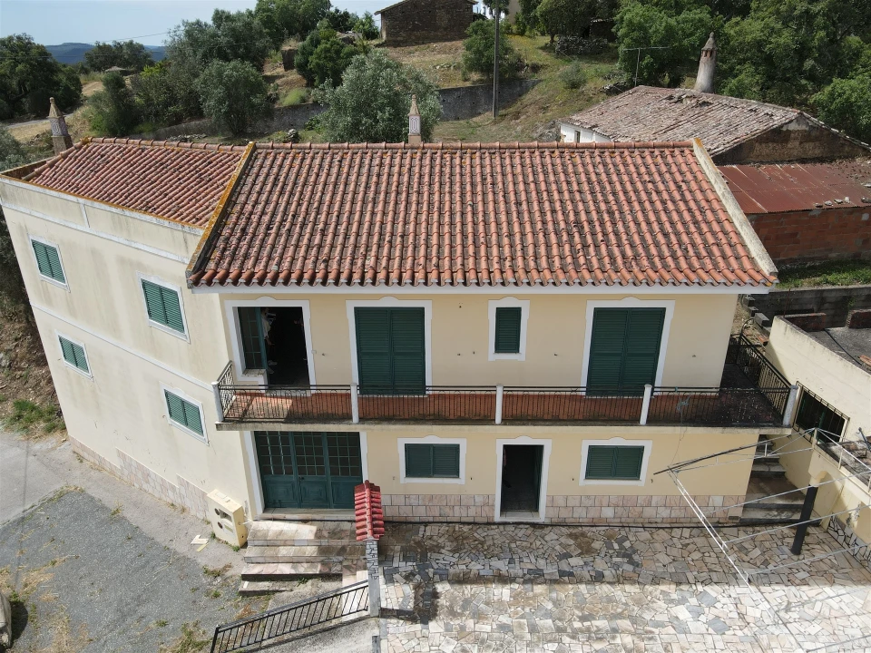 Moradia T3 para Venda em São Barnabe Foto 1