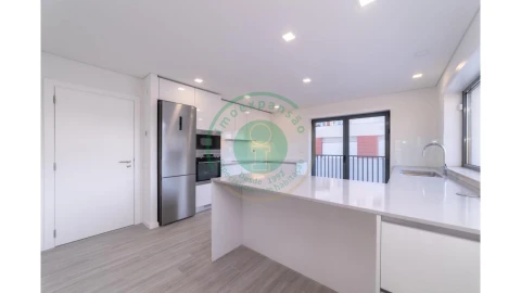 Moradia T4 para Venda em Tavarede