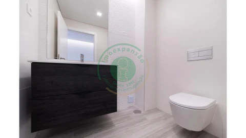 Moradia T4 para Venda em Tavarede