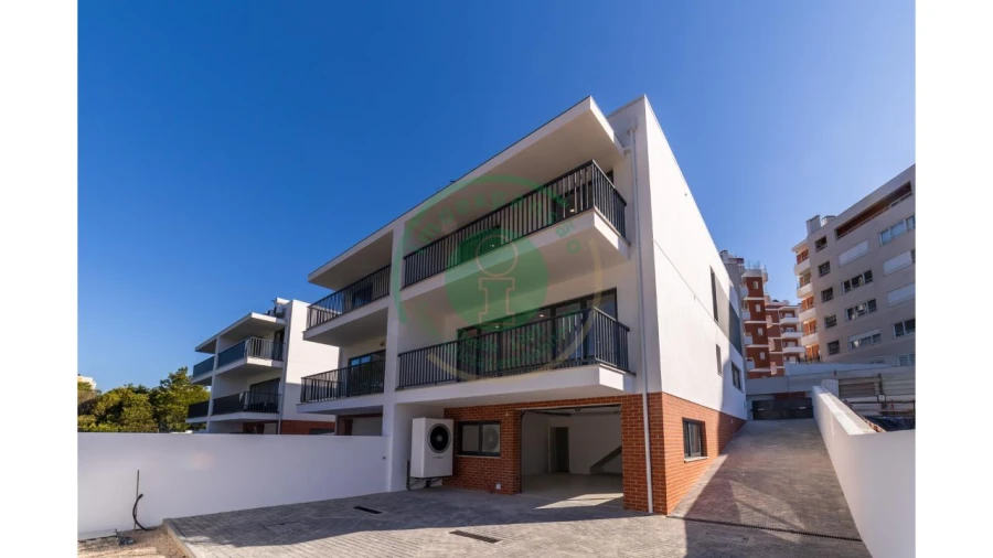 Moradia T4 para Venda em Tavarede Foto 37