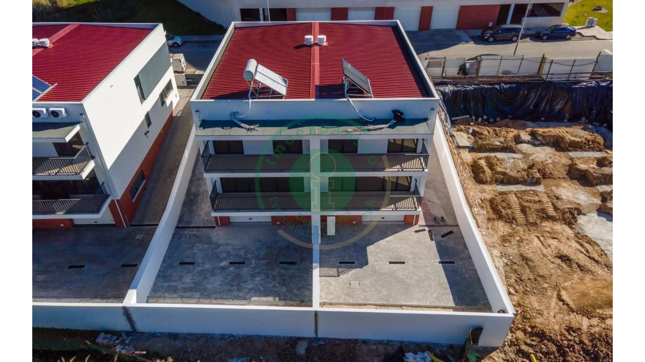 Moradia T4 para Venda em Tavarede Foto 7