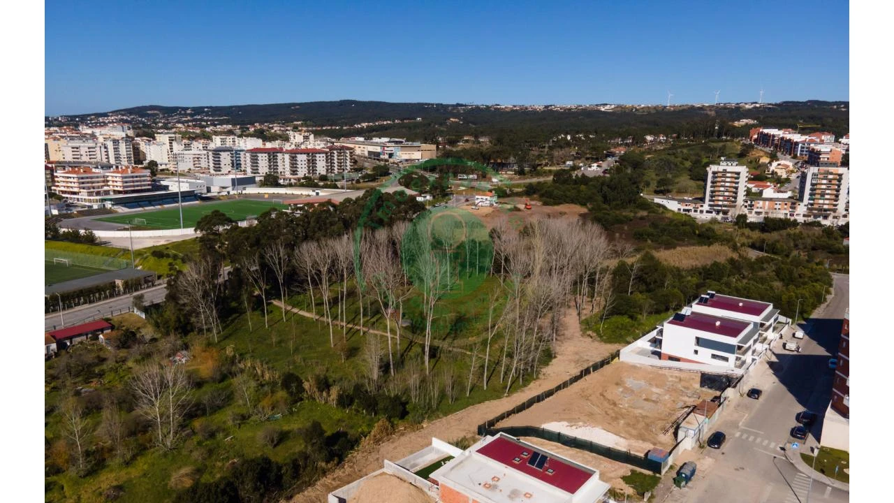 Moradia T4 para Venda em Tavarede Foto 10