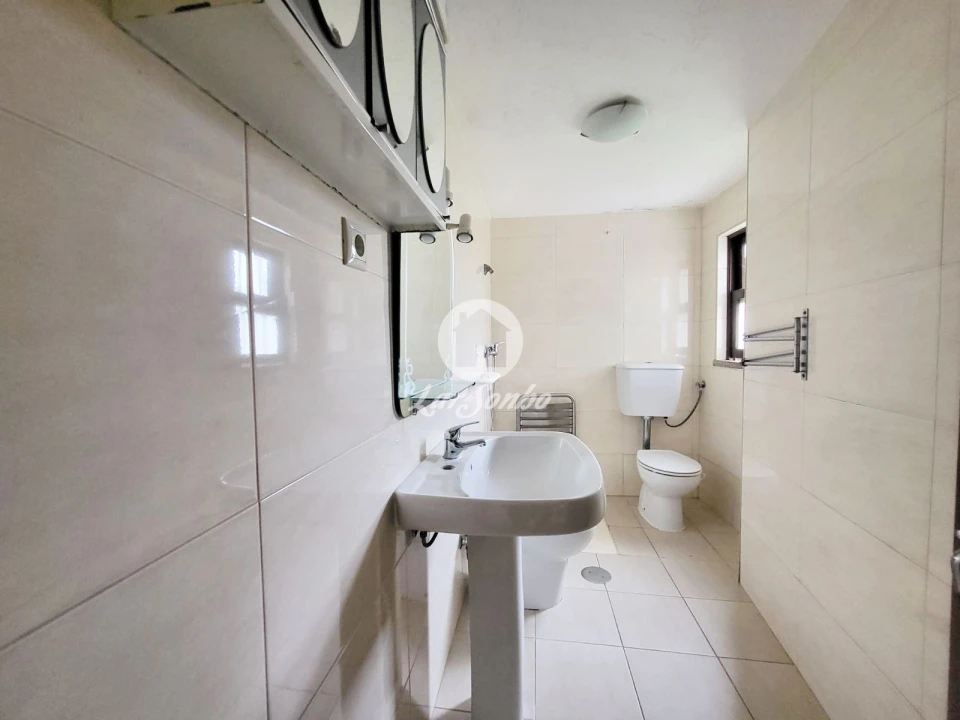 Moradia T5 para Venda em Rates Foto 7