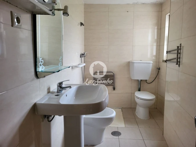 Moradia T5 para Venda em Rates Foto 12