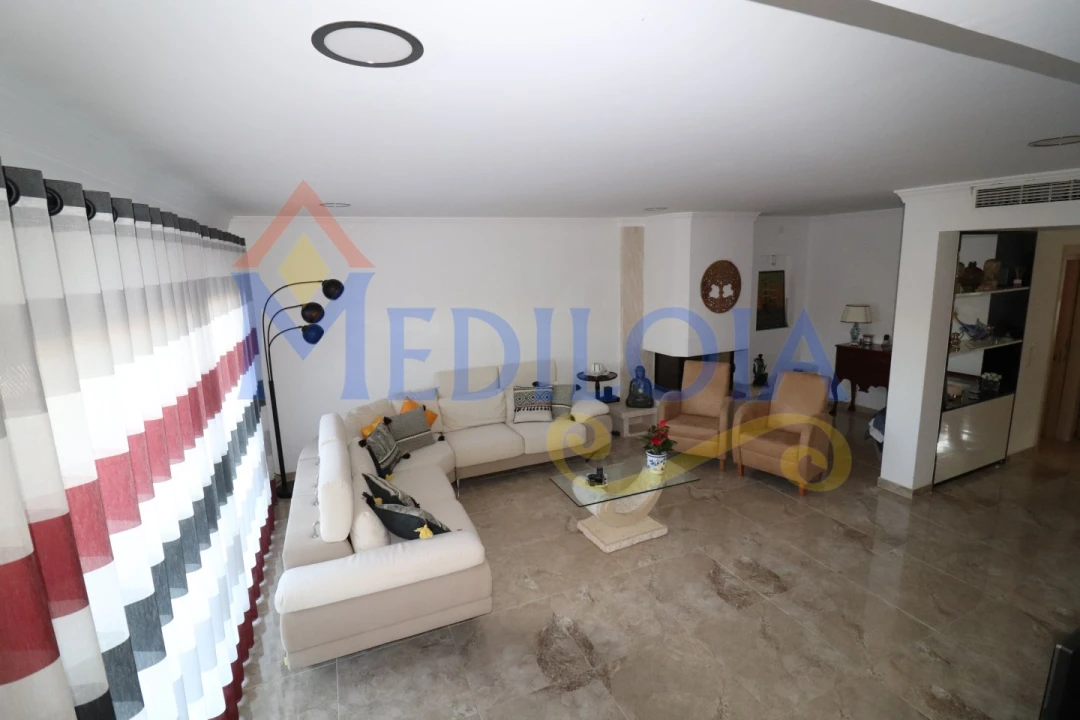 Moradia T4 para Venda em Vila Nova de Cacela Foto 9