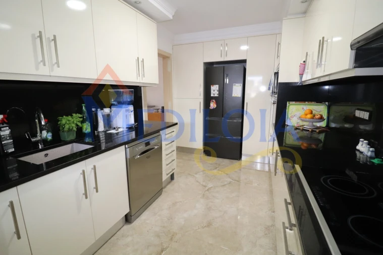Moradia T4 para Venda em Vila Nova de Cacela Foto 16
