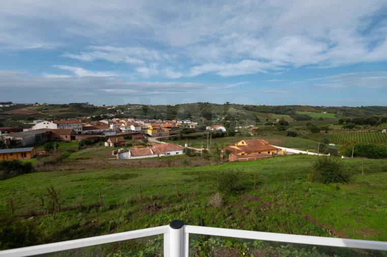 Moradia T5 para Venda em Painho e Figueiros Foto 8