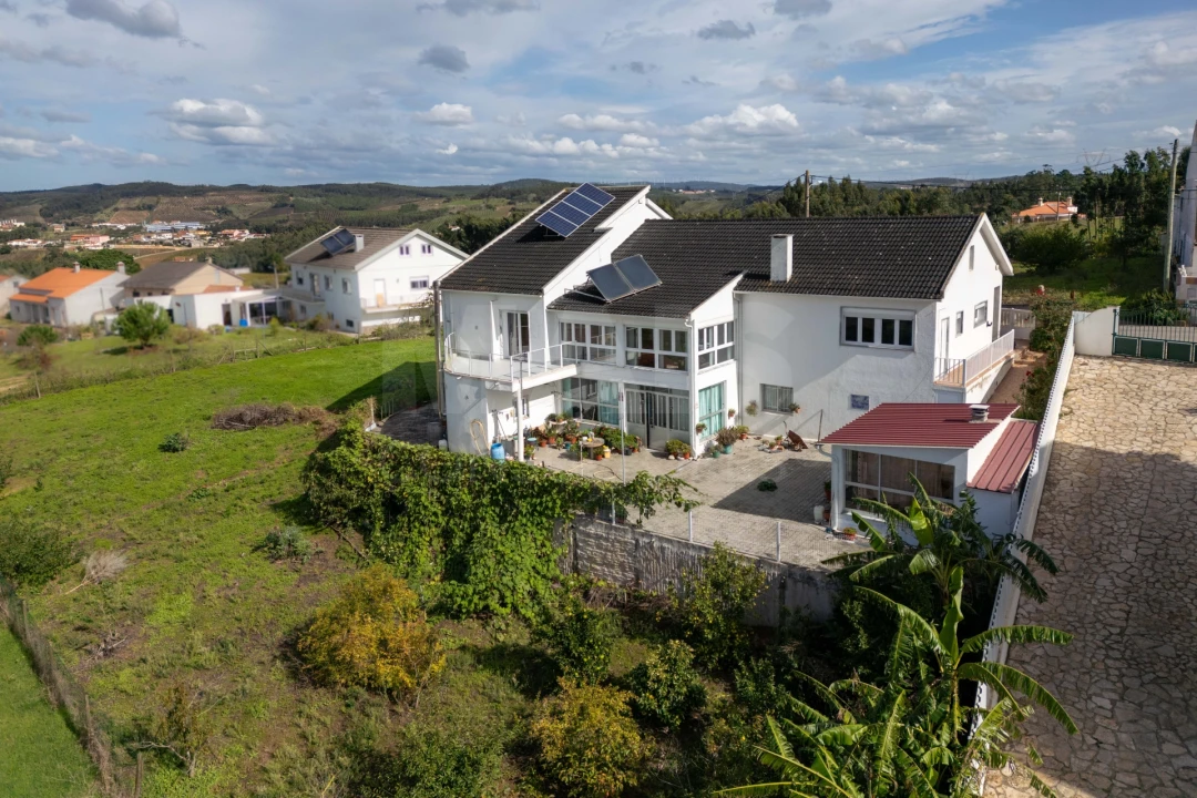 Moradia T5 para Venda em Painho e Figueiros Foto 3