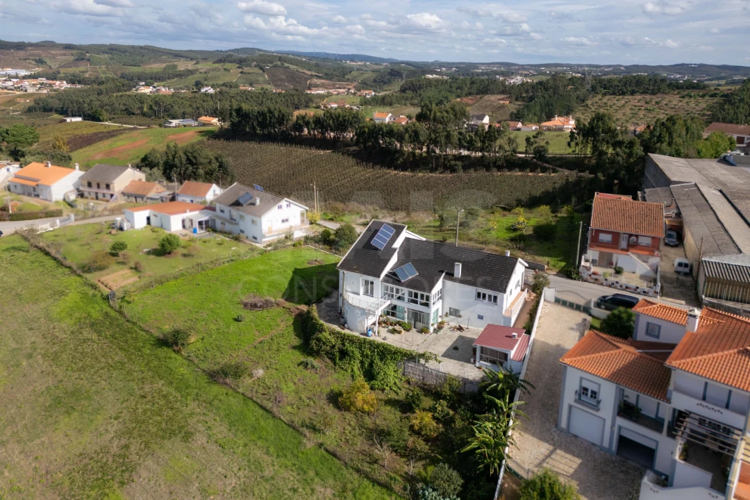 Moradia T5 para Venda em Painho e Figueiros Foto 2