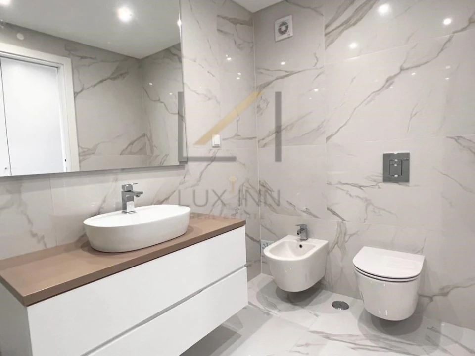 Apartamento T3 para Venda em Carcavelos e Parede Foto 24