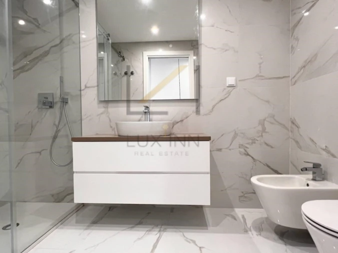Apartamento T3 para Venda em Carcavelos e Parede Foto 23