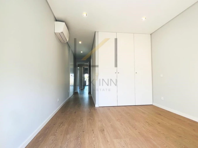 Apartamento T3 para Venda em Carcavelos e Parede Foto 25