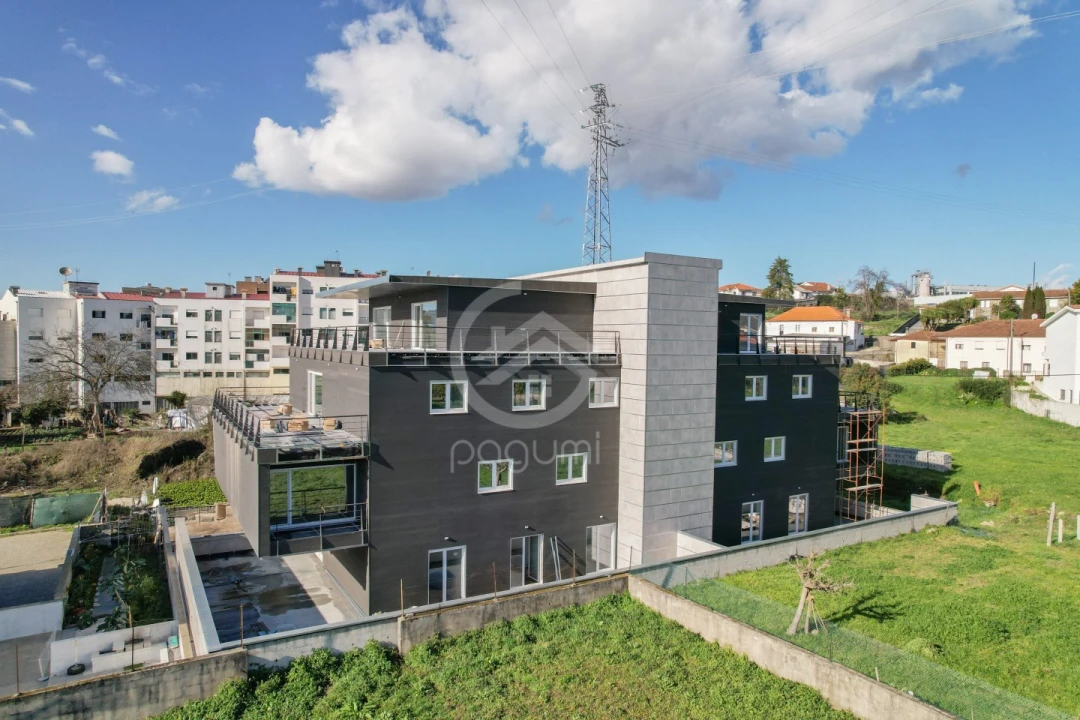 Apartamento T2 para Venda em Freamunde Foto 8