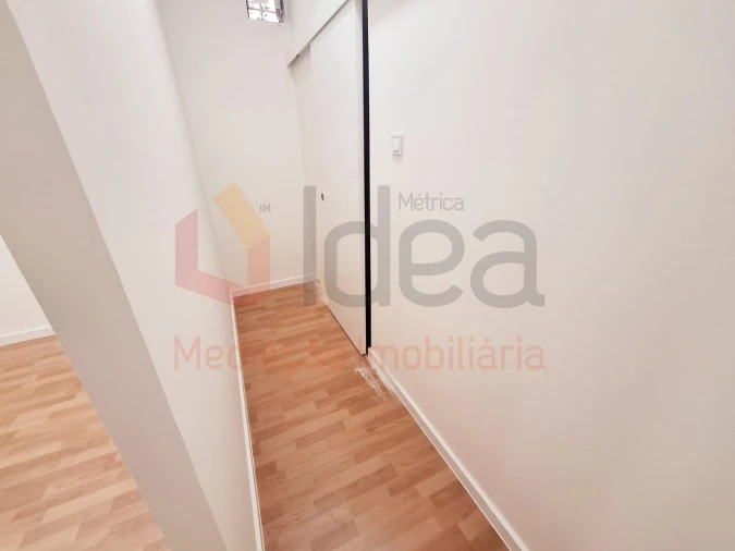 Loja para Venda em Amora Foto 9