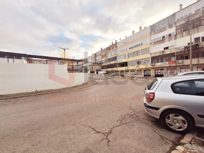 Loja para Venda em Amora Foto 15